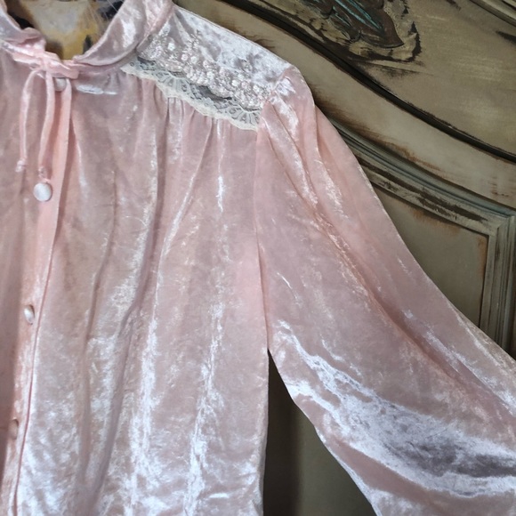 Miss Elaine Jackets & Coats Vintage Velvet Bed Jacket Pink Small
